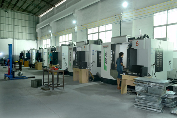 کمپریشن مولڈ CNC مشینیں۔